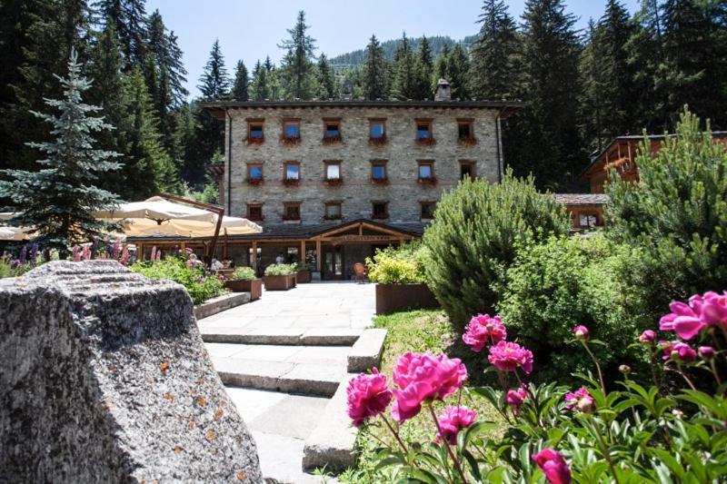 Chalet Eden Eco Hotel, Restaurant & Wellness La Thuile Exterior foto